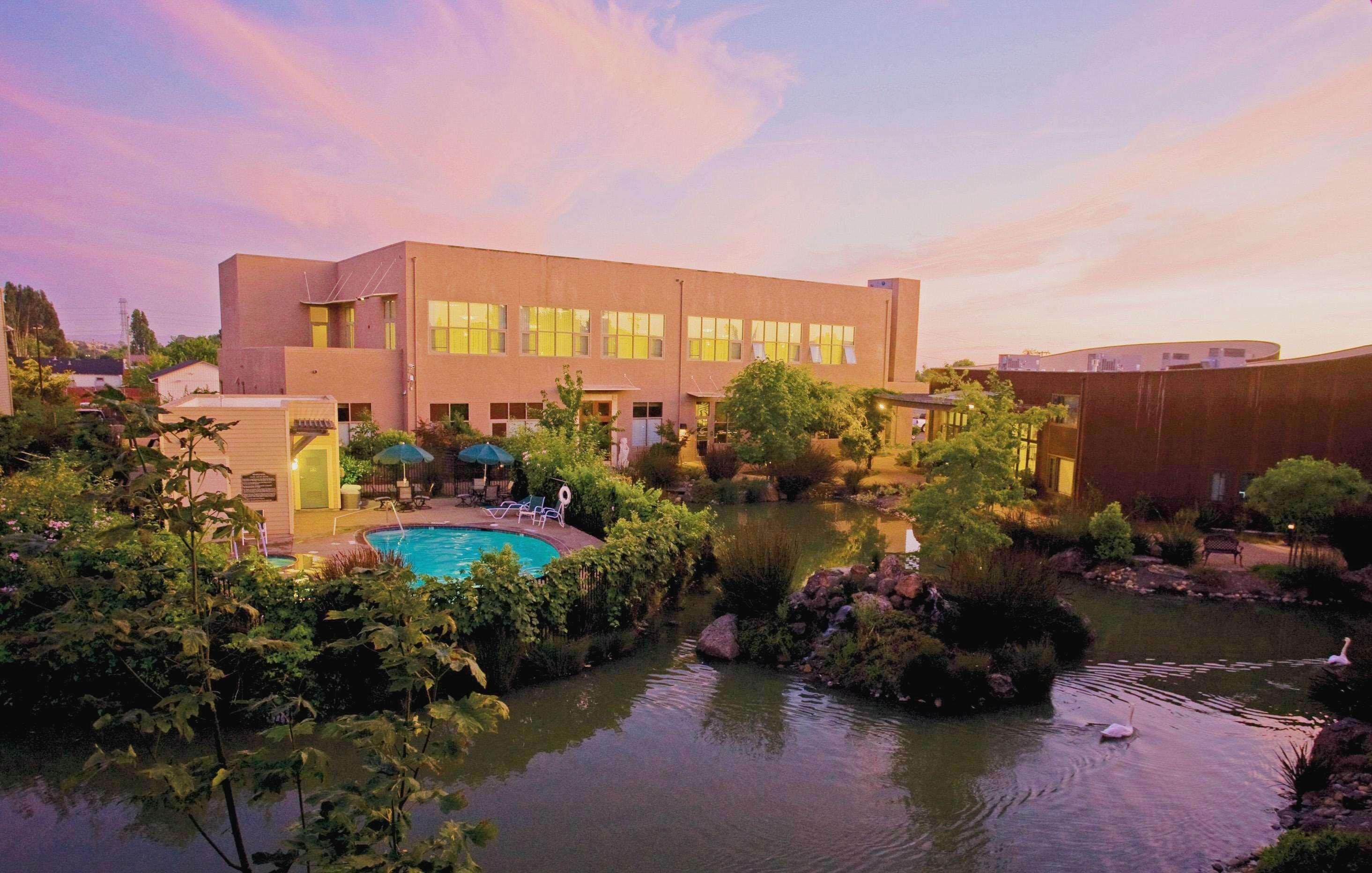Doubletree By Hilton Napa Valley - American Canyon Exterior foto